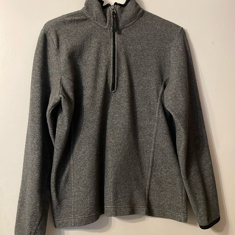 Women’s Old Navy Fleece, size L.